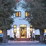Scheelsminde 4*