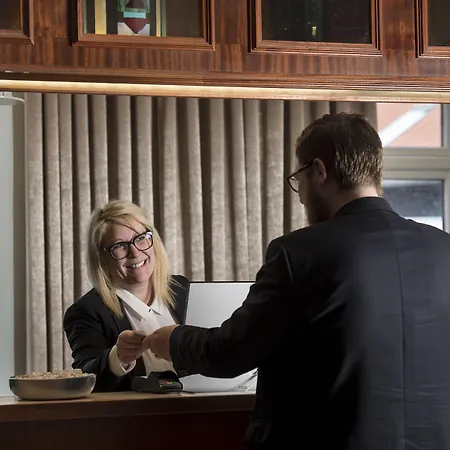 فندق Scheelsminde 4*