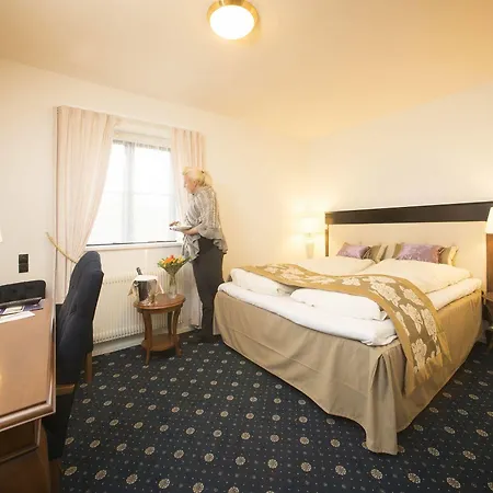Hotell Scheelsminde 4*