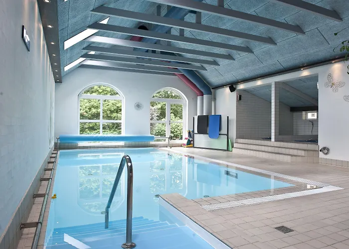 Hotel Scheelsminde 4*